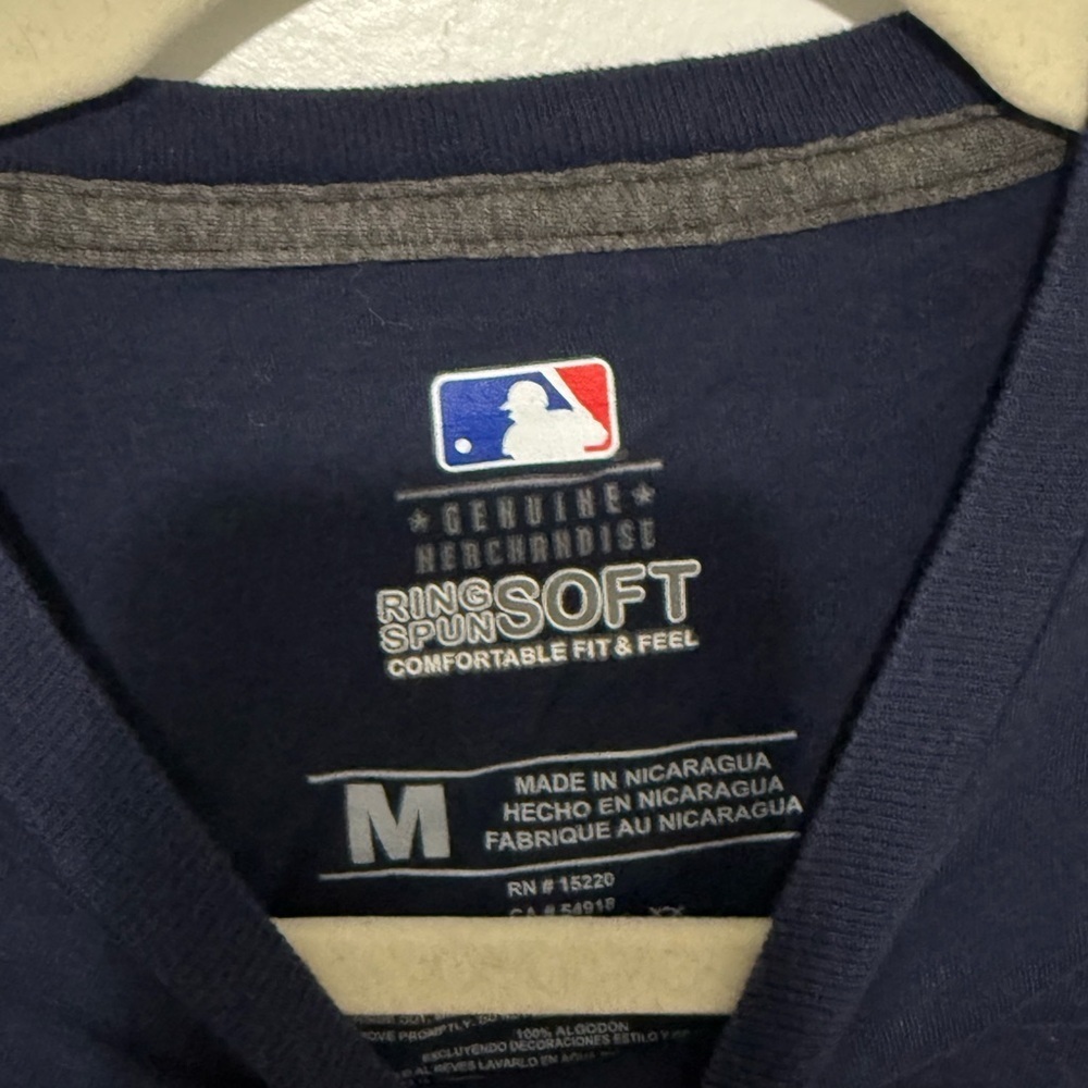 Boston Red Sox Navy T-Shirt - Picture 3 of 3